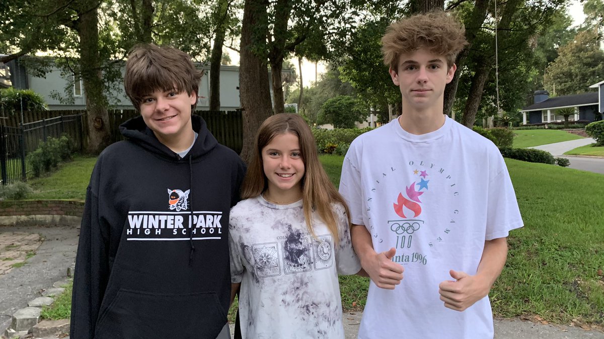 TheMarkCondron's tweet photo. Three high schoolers head out on their first day. Come on 2021, don’t blow this. #stayhealthy https://t.co/RtnwpLLUr5