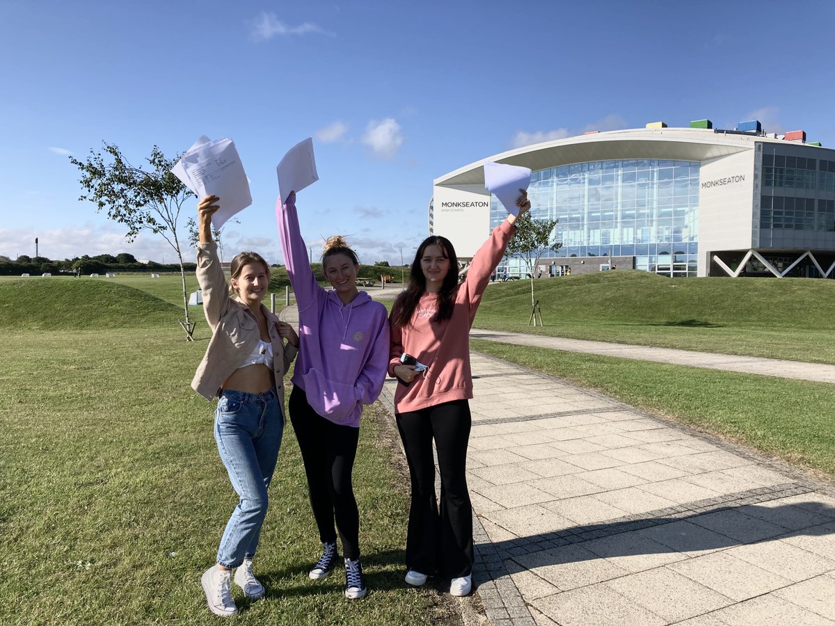 Congratulations to everyone picking up their A-level and BTEC results today👏. The last year has been challenging but our young people have done us proud, as they always do. Read messages of congratulations from the Elected Mayor and Cabinet Member here👉 bit.ly/3AyH8xT