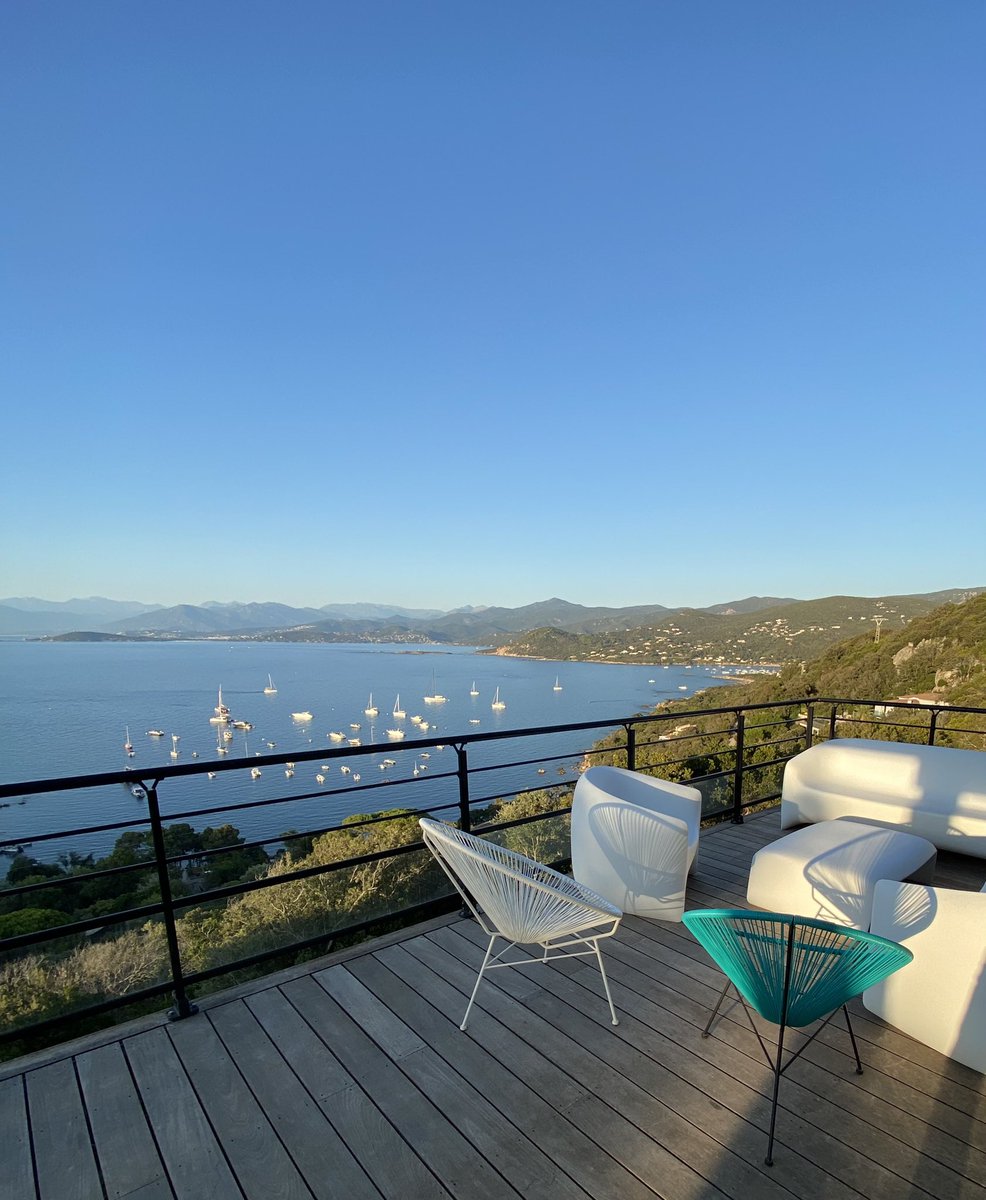 EdwigeTest's tweet image. #Corse 💗 #friends