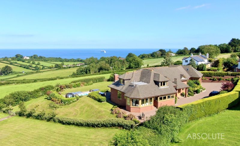 Property_Heads's tweet photo. This weeks dream property comes complete with breathtaking views. Find more dream property at https://t.co/hDJpmHGAvB

#Property #dreamhome #dreamhomes #propertyinvestment #countryproperty https://t.co/3jcyPbB2Rz