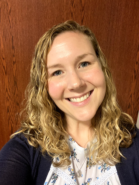 CCE_Comets's tweet photo. Meet CCE 2nd grade teacher, Mrs. Shull!
"Hi Comet Family! My name is Mrs. Shull and I am a second grade teacher at Clay Center Elementary. I can’t wait to meet you when we return to school. We are going to have an out of this world year! @myccs #CCEthespace4U @MrsShull_CCE https://t.co/kJNQIDanZi