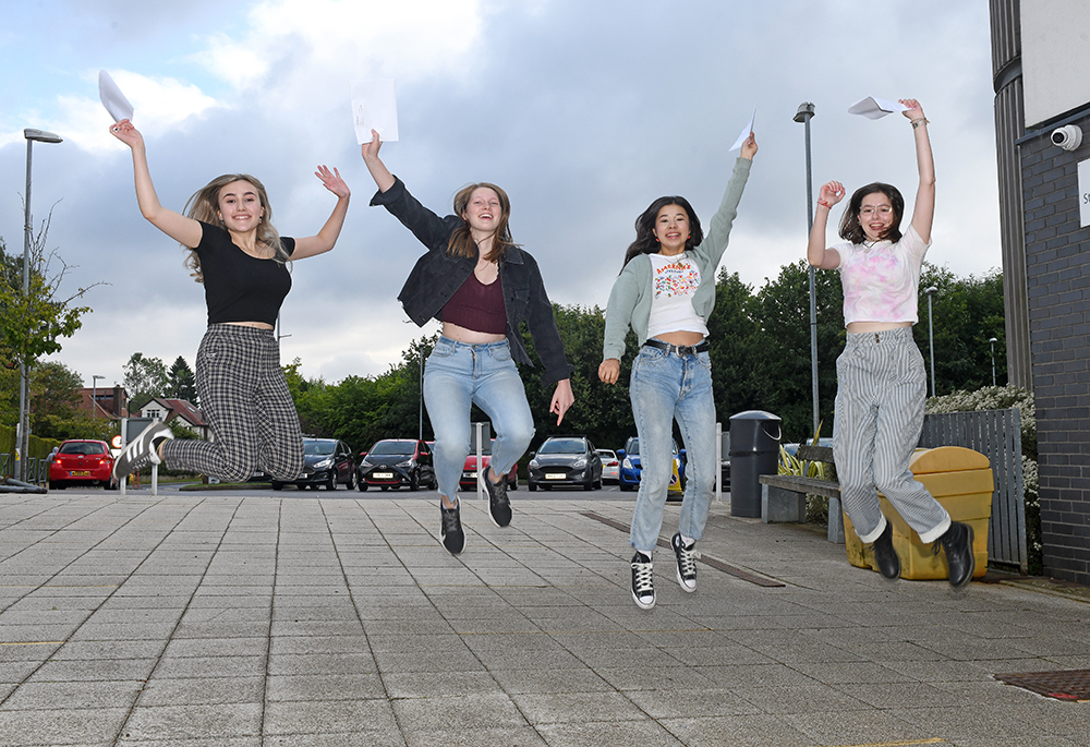 Silverdale 6th Form tweet media