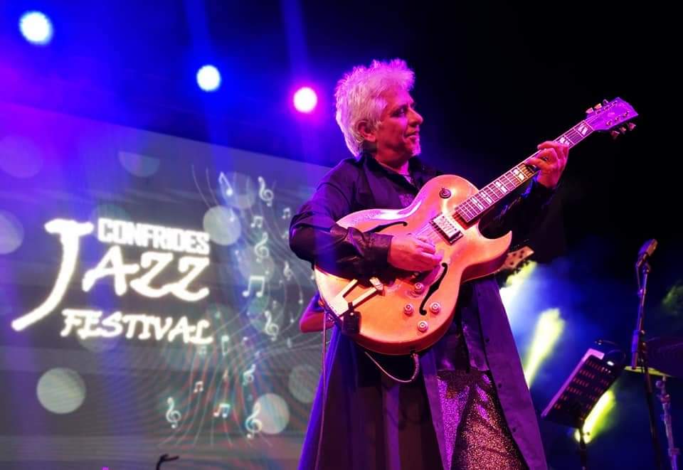 RubenPicoES's tweet photo. Después de tanta felicitación y unos días de reflexión quería hacer público mi agradecimiento. GRACIAS infinitas a todos los que han hecho posible @JazzConfrides especialmente a los que vinisteis a disfrutarlo 🎶💖 [abro hilo] https://t.co/rw7YN0isBc