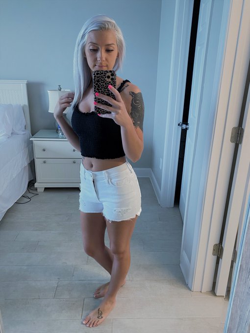 Have a great Day guys!! #bibailey #OnlyFans https://t.co/FD443CgYoL<a href="/tag/bibailey"class="tags">#bibailey</a><a href="/tag/onlyfans"class="tags">#OnlyFans</a>