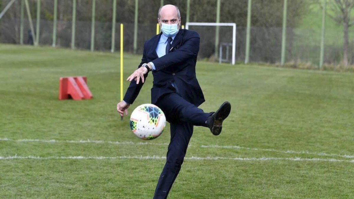 🔴Jean-Michel #Blanquer : "Si Lionel #Messi arrive aujourd'hui au #PSG, si ces négociations ont pu aboutir, c'est grâce à l'excellence de l'enseignement de l'espagnol LV2 dès la classe de 5eme. Nous pouvons nous en féliciter !"