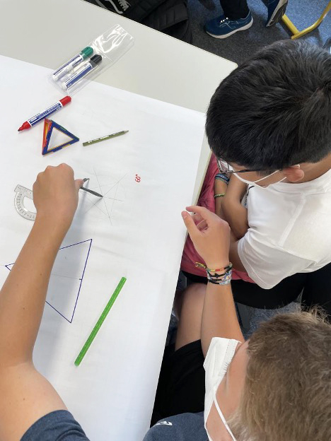 SchoolStuttgart's tweet photo. Will be seeing more of Grade 9 and 10 Mathematics students taking part in activities with the focus on communication in Mathematics...
#middleyearsprogram #myp #Maths #communication https://t.co/UpTYcBbqDR