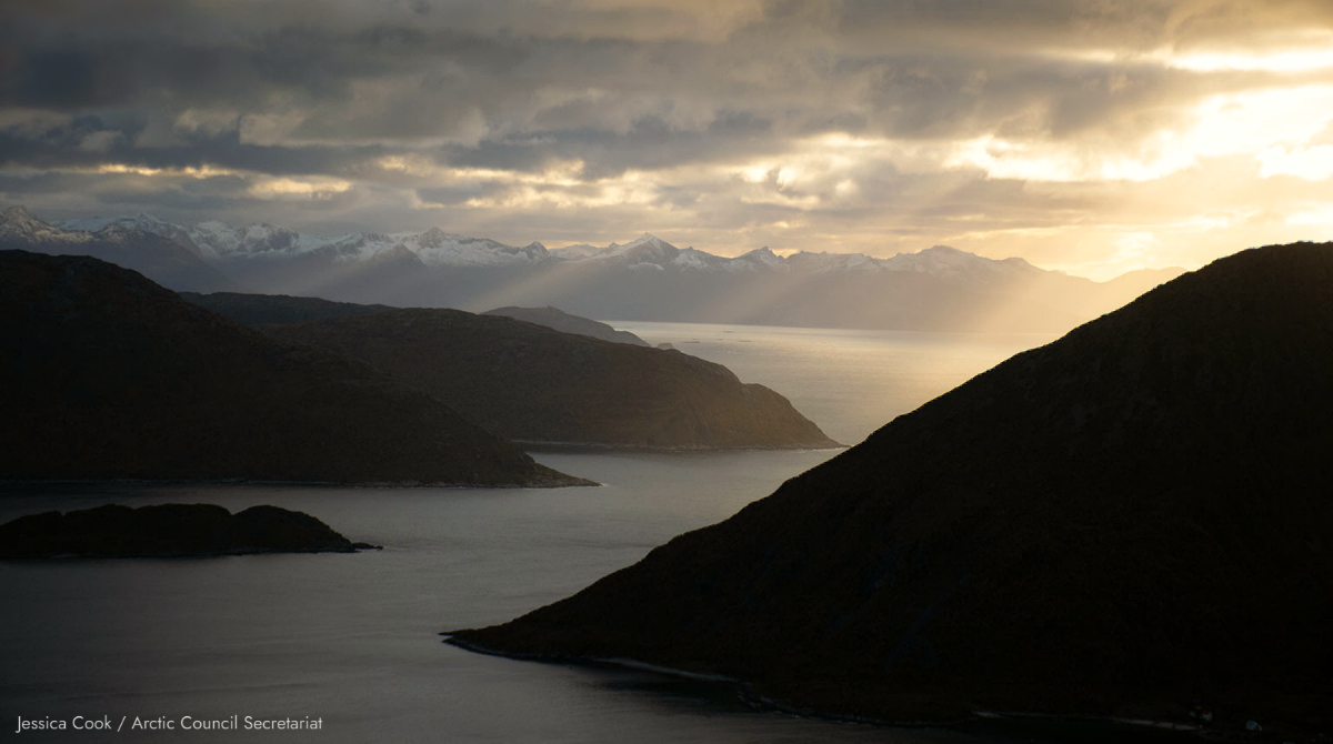 The Arctic Council's Strategic Plan was adopted in recognition of our 25th anniversary. It reflects the shared values and aspirations of the #Arctic States and #Indigenous Permanent Participants. Here is our plan for the next decade (2021-2030) 👉 oaarchive.arctic-council.org/handle/11374/2…