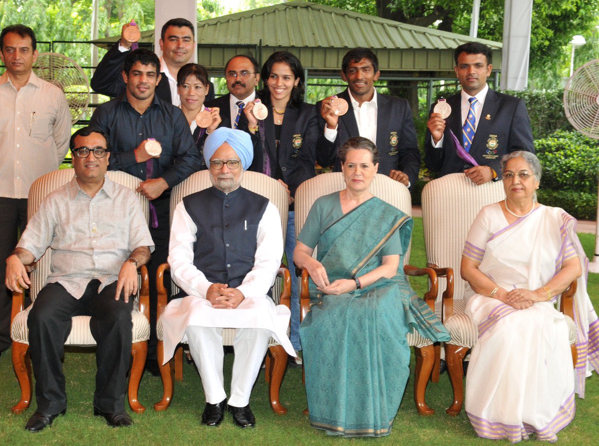 ManMohan was PM, <a href="/ajaymaken/">Ajay Maken</a> was sports minister, what post #SoniaGandhi was holding? Imagine the outrage if <a href="/JPNadda/">Jagat Prakash Nadda</a> was there instead of #SG .
Not to miss that #Antoniamaino is sitting in the rightfull seat of Mrs.Singh.