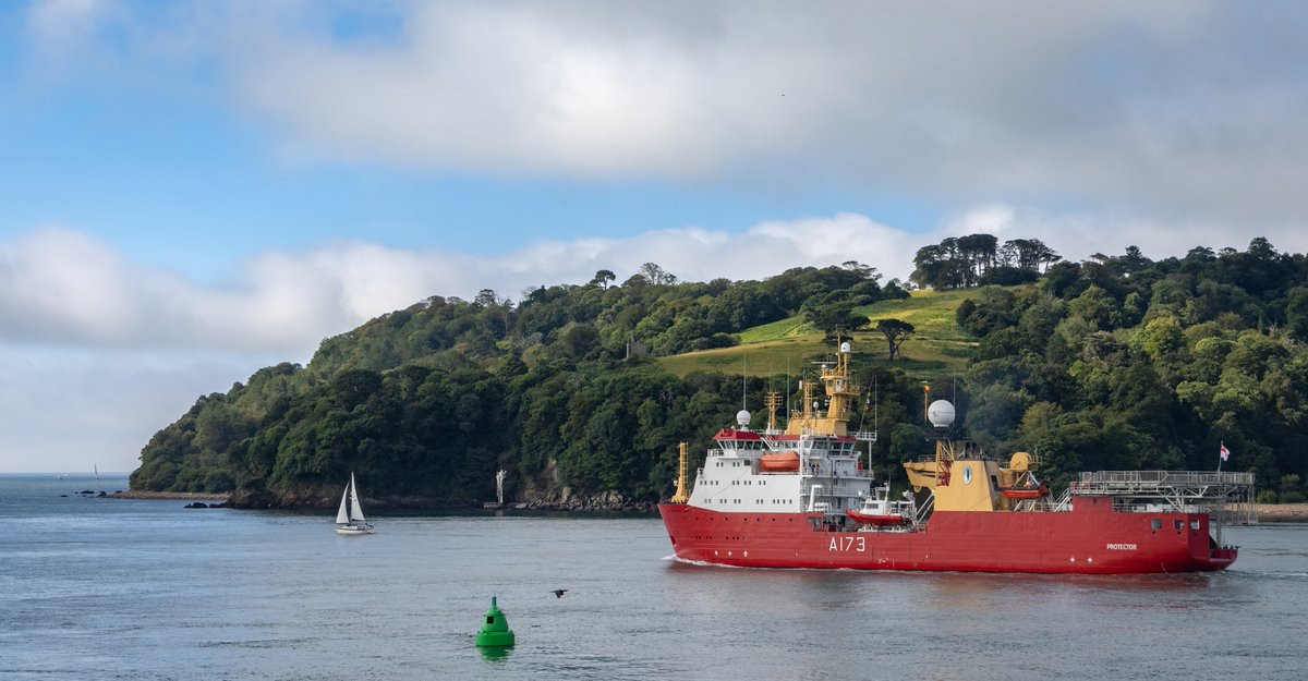 From High North... to Far South...❄️

Ice patrol ship <a href="/hmsprotector/">HMS Protector</a> left Plymouth today to return to Antarctica for the first time since 2019.

Her first task is to survey the warm waters of Ascension Island and St Helena - last carried out 200 years ago.

ow.ly/PSrH50FO2JV
