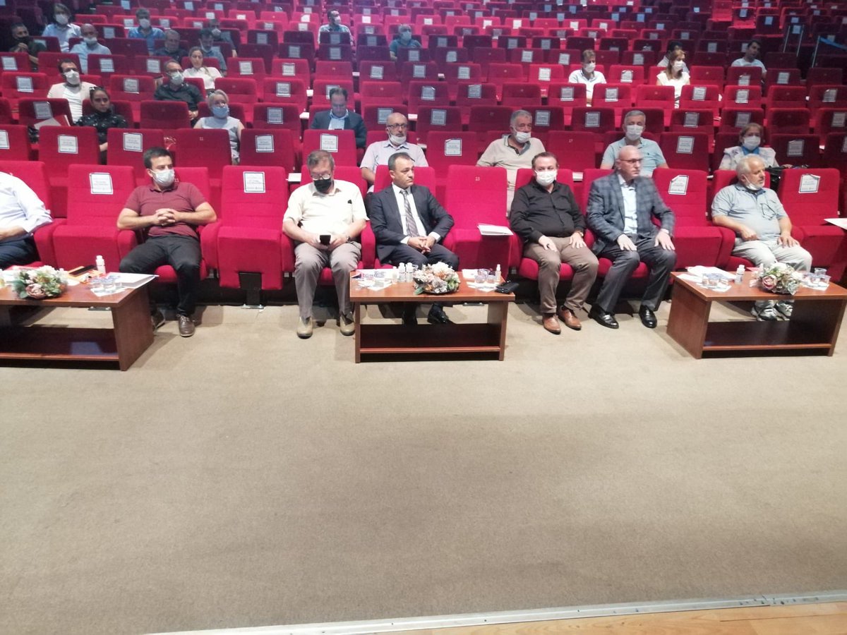 Şube Müdürü Mustafa Öztürk, Hayat Boyu Öğrenen Mahalle Proje çalışmaları ve önümüzdeki dönem çalışmaların planlanması için, B.E.S Kültür Merkezi’nde Avrupa yakası hayat boyu öğrenme şube müdürleri ve kurum müdürleri ile toplantı gerçekleştirdi.<a href="/istanbulilmem/">İstanbul İl Millî Eğitim Müdürlüğü</a> <a href="/memleventyazici/">Levent Yazıcı</a>