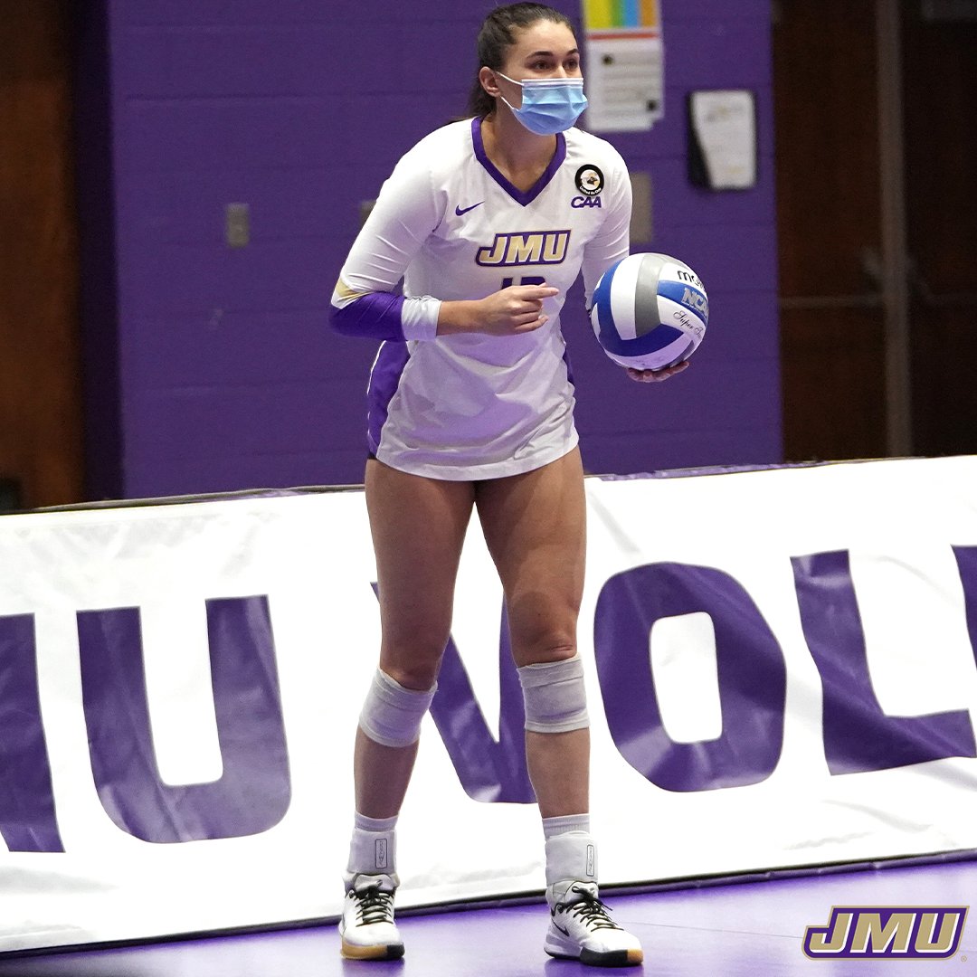 JMUVolleyball's tweet photo. We would like to introduce you to our first ꜱᴇɴɪᴏʀ, Rebecca Frye 😎, a setter from Washington, D.C.

Excited to have 1️⃣2️⃣ back on the court!

#GoDukes | @rebeccafrye_ https://t.co/4DxZl9ViRS