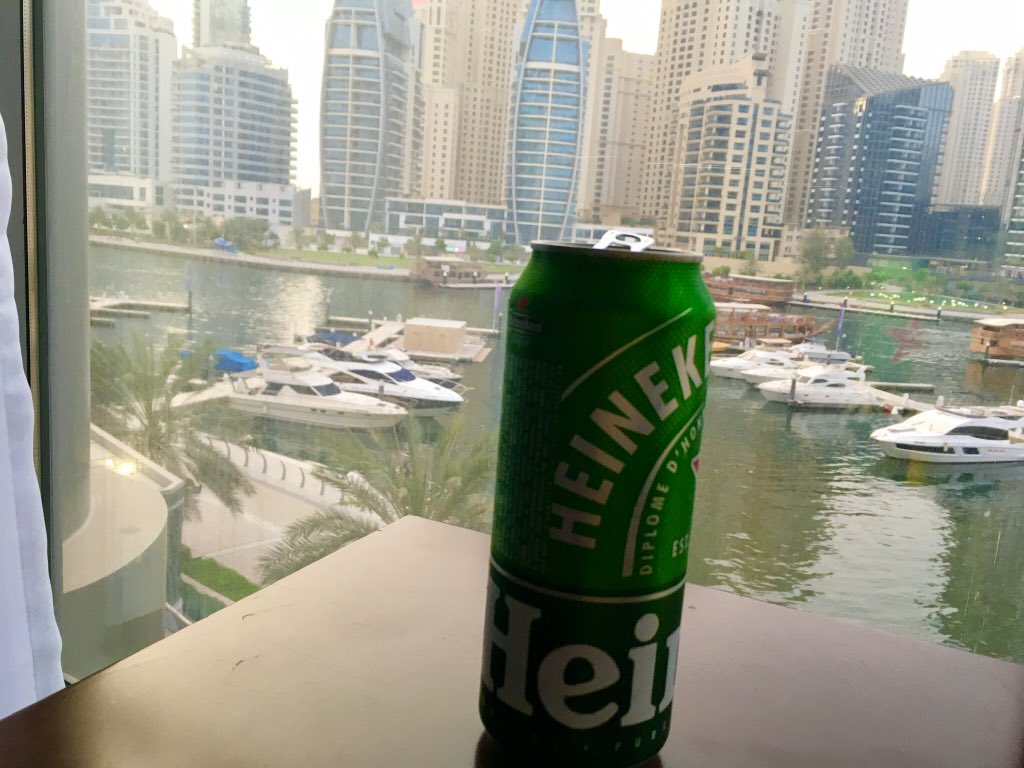PVaciloa's tweet photo. Dubai Marina https://t.co/Z3hI1Ij77B