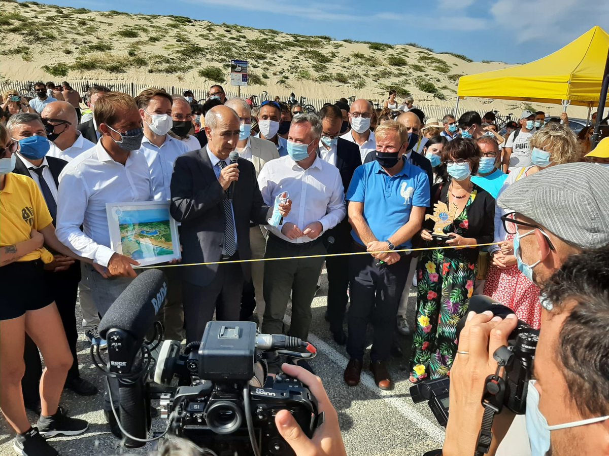 UrssafAquitaine's tweet photo. Hier l'@UrssafAquitaine était présente @pagola3 à l'inauguration du #BigTour à Vieux-Boucau organisé par @Bpifrance.
Une tournée placée sous le thème de la relance dont nous sommes partenaires, l'@urssaf était là pour #accompagner les entreprises.
#Relance #Soutien https://t.co/bBMr8OnC4N
