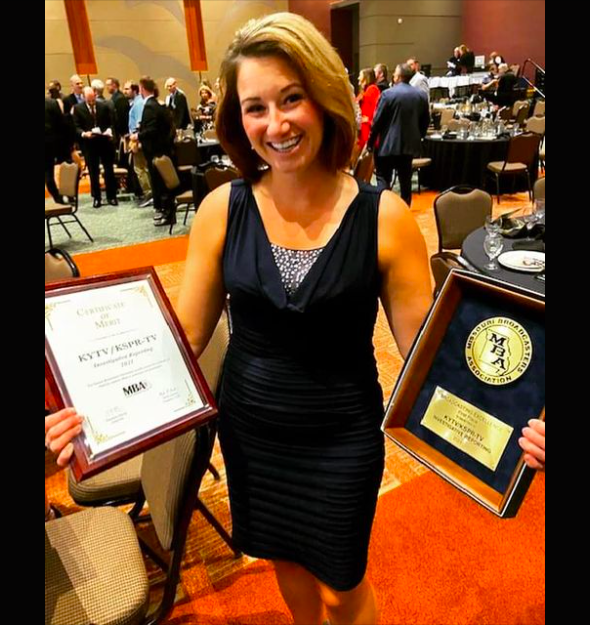 HTVBuzz's tweet image. Congratulations to HTV Hall of Famer @AshleyReynolds, whose "On Your Side" consumer reports on @KYTV just received 1st and 2nd for "News Investigation" from the Missouri Broadcasters Association. #alwaysahornet @learnonthehill