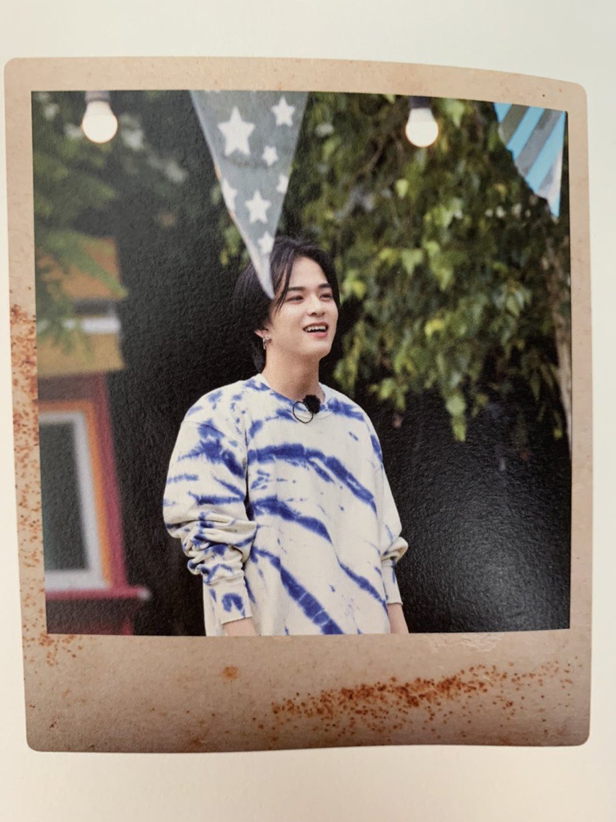 moncherash's tweet photo. 썸머 캠프 미니 포토북 #TREASURE #아사히 #ASAHI https://t.co/kpQKERMgHj