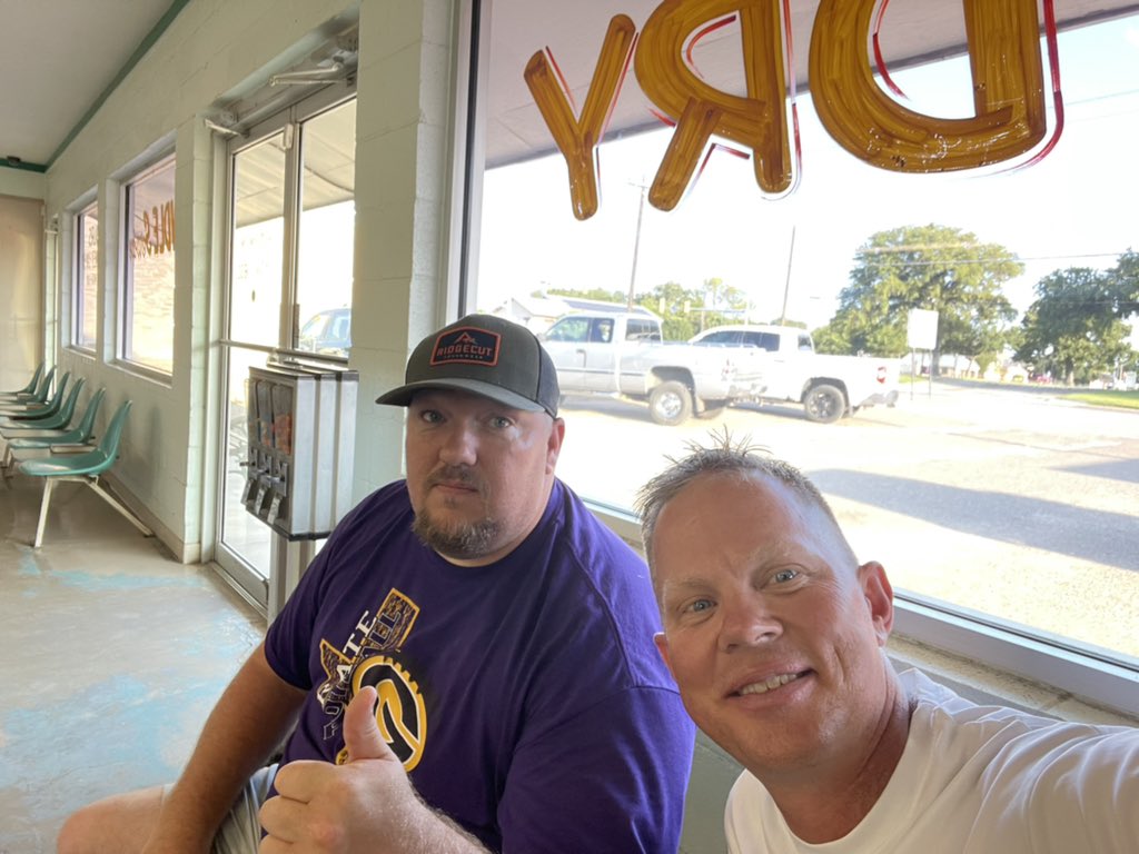 Coach Zschiesche tweet media