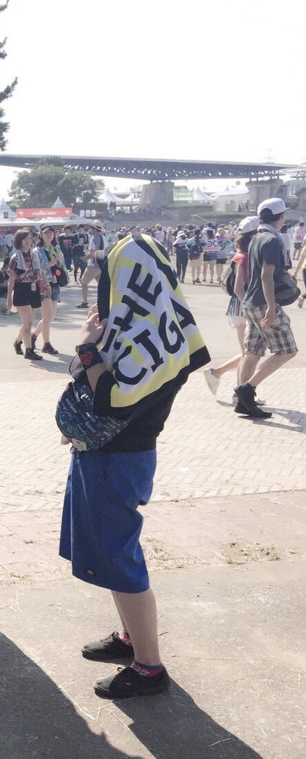 maimemaimai's tweet photo. 青ディキ🩳
オウマガトキのトモさんと一緒でめっちゃ親近感湧くな☺️❤️
最近ライブ行ってないから履けてないけど…🥺すん
フェスとライブに行きたいよ😢 https://t.co/3nPSiFw7TS