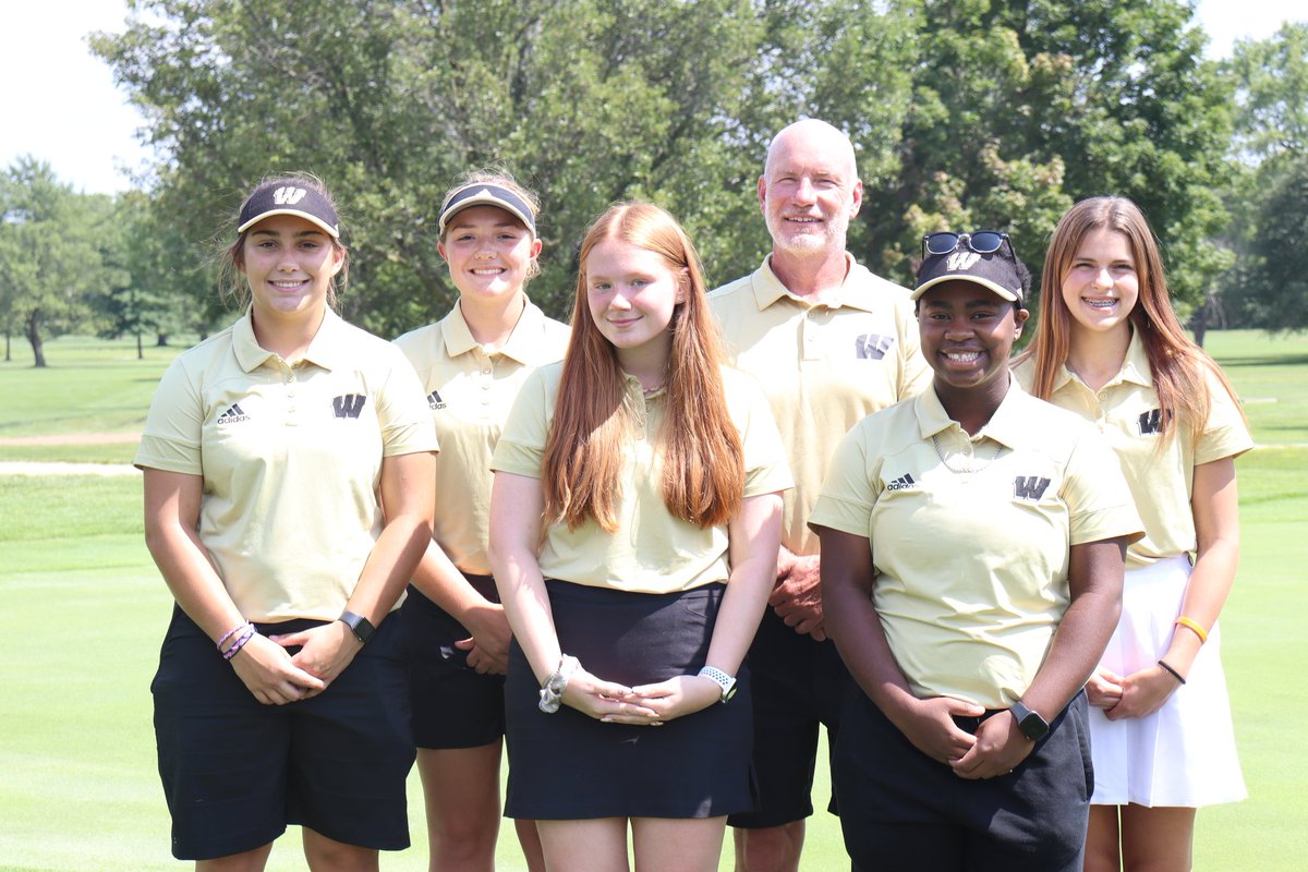 We are so proud of our Girls Golf team for competing in their first match of the year last night. Our ladies lost by TWO strokes which is impressive because 4 out of our 5 ladies just started playing golf this year! Sam Gutzwiller led the Warriors with a low score of 57 #WCFamily