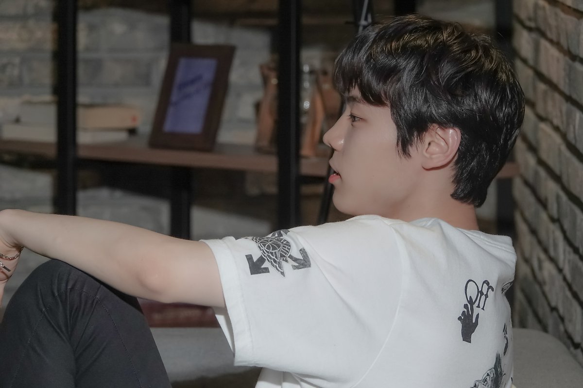 warmsnow1214's tweet photo. 210810 윤서빈
@SublimeArtist_ 업데이트

폭발하기 5초 전입니다
https://t.co/D9RjfP1M9I 

#서빈 #윤서빈 #SEOBIN #YOONSEOBIN 
#폭발하기5초전 #5SecondsBeforeExplosion https://t.co/omOXIE5aWG