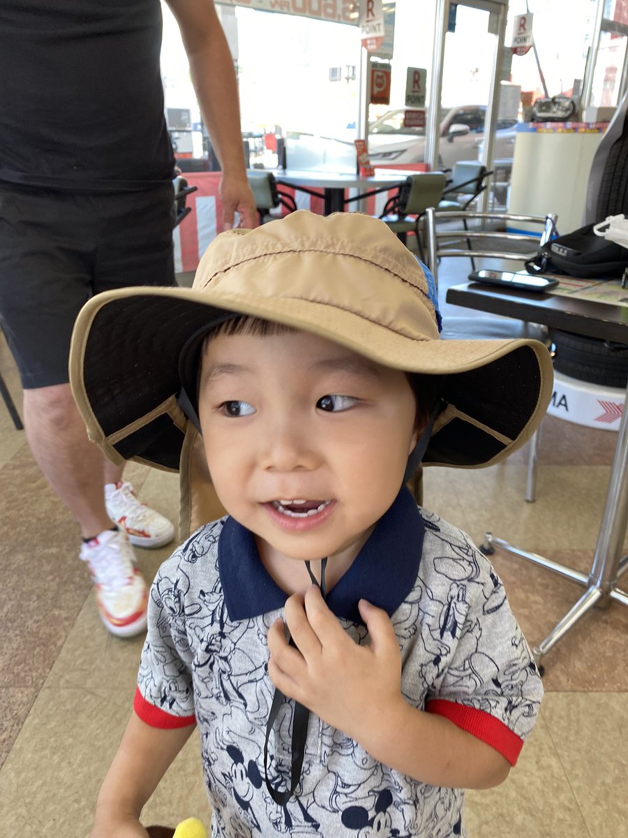 ESTRELLA527721's tweet photo. プールの水ためよったのにたまらんくて
破けとることに気づいて即newプール購入🤑💕
思ったより安かったし結構大きかったしよかった🤩
３連休楽しかったあぁぁぁ
次わお盆休み！！！ https://t.co/O7AC6p2yFp