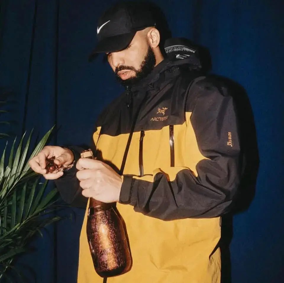 Vidéothèque - travis scott arcteryx Vidéothèque - travis scott arcteryx