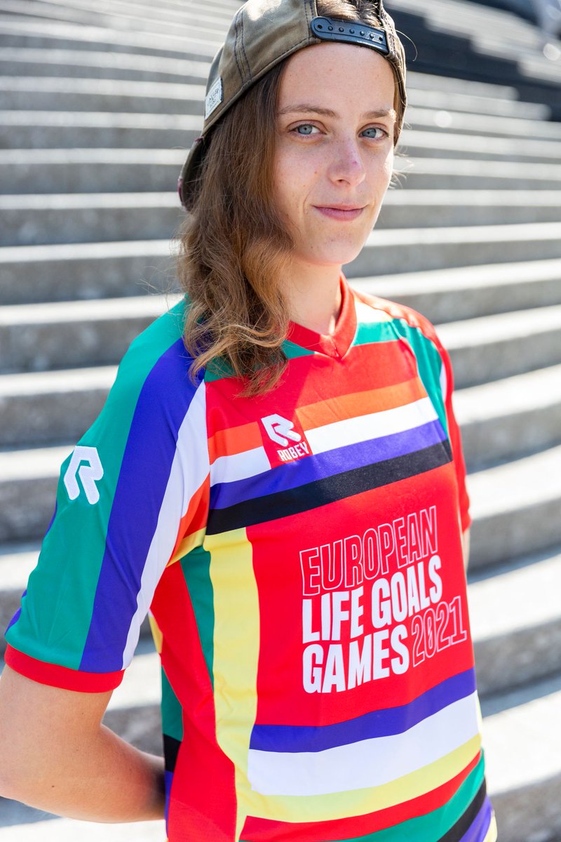 LifeGoalsNL's tweet image. Heb jij het European Life Goals Games shirt al gekocht? Koop er één en daarmee doneer je er ook meteen één aan iemand in de opvang bij het @Legerdesheils. Samen #NEVEROFFSIDE. Koop 'm in de webshop van @robeysportswear: ap.lc/1fOEO.