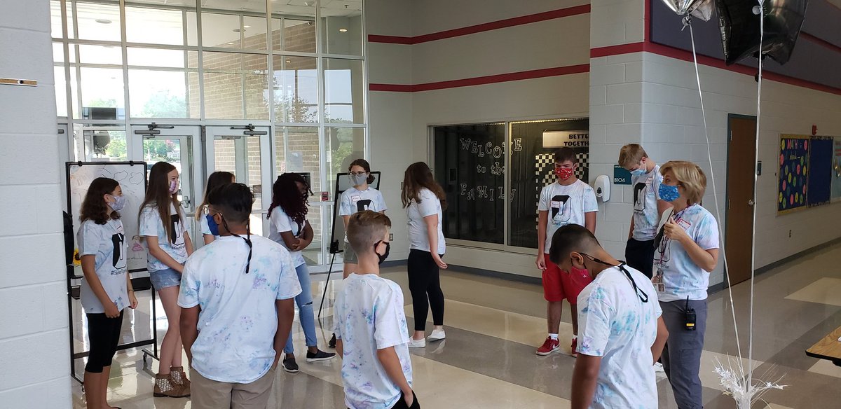 Brianna Zeoli (@zeoliomsap) on Twitter photo Peer Ambassadors are in the building! Thank you for volunteering!
#OMSBetterTogether
<a href="/FCPS_OakdaleMS/">Daniel Enck</a> Peer Ambassadors are in the building! Thank you for volunteering!
#OMSBetterTogether
<a href="/FCPS_OakdaleMS/">Daniel Enck</a>