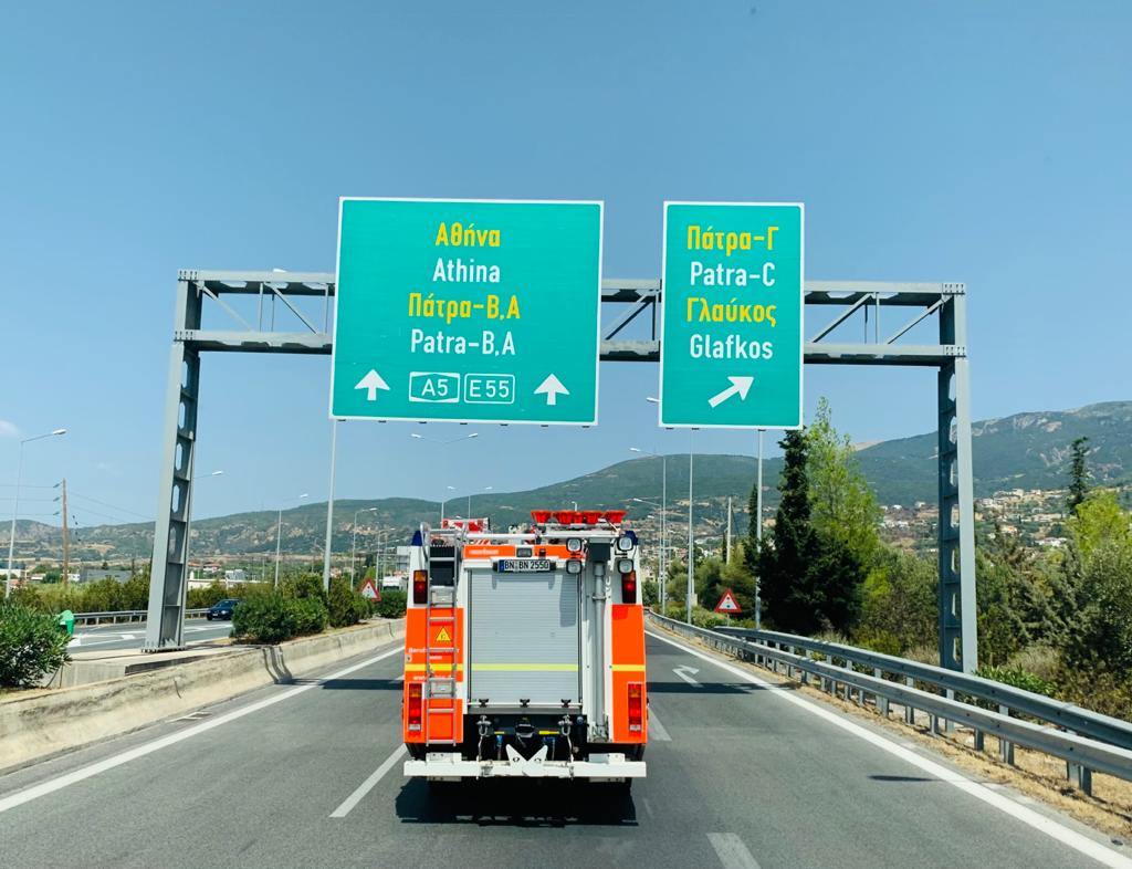 Ankunft in #Patras.
Nun trennen sich die Wege der deutschen🇩🇪 und französischen🇫🇷 Waldbrandeinheit <a href="/SDIS83/">Sapeurs-Pompiers VAR</a>.
Als Einsatzort wurde uns die westliche #peloponnes zugeteilt. Fahrzeiten noch einmal rund 3 Stunden.
<a href="/eu_echo/">EU Civil Protection & Humanitarian Aid 🇪🇺</a> <a href="/Feuerwehr_Lev/">Feuerwehr Leverkusen</a> <a href="/at_fire/">@fire - Internationaler Katastrophenschutz</a> <a href="/BBK_Bund/">BBK</a> <a href="/GSCP_GR/">Γενική Γραμματεία Πολιτικής Προστασίας</a>
