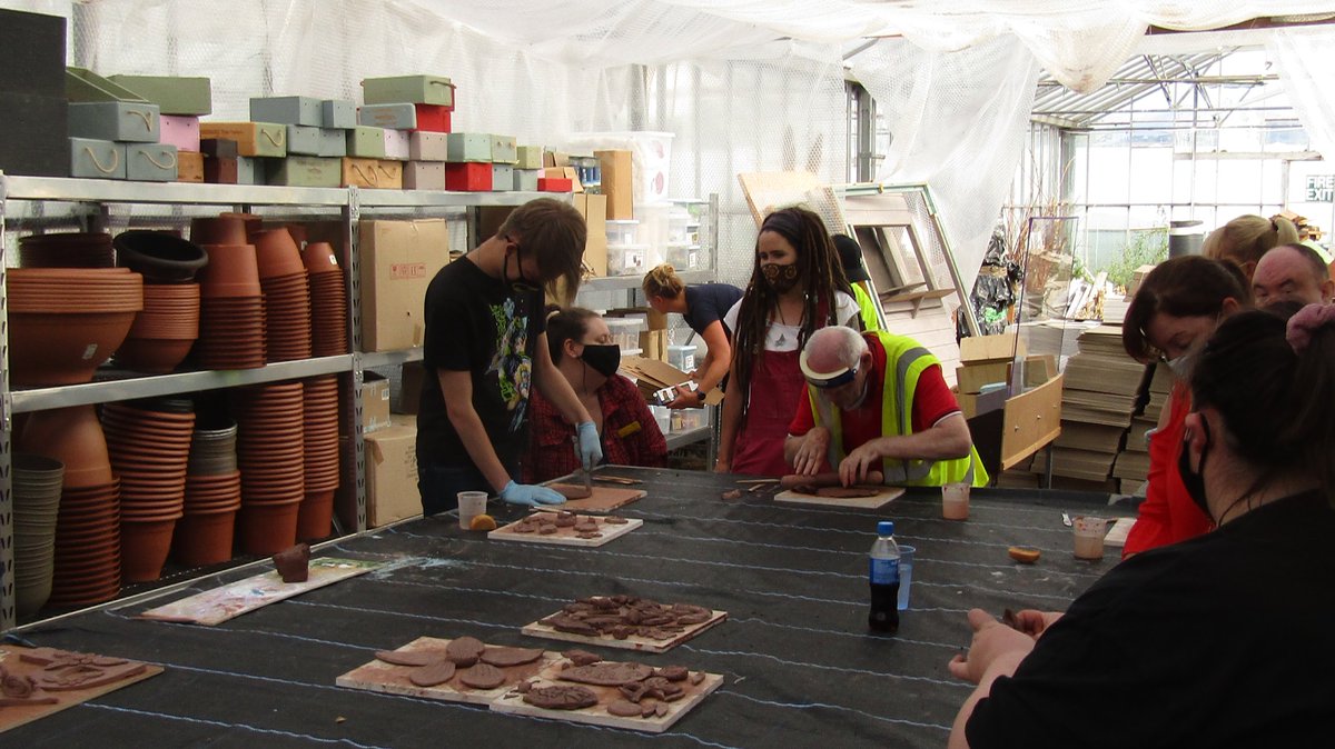 Over halfway through our clay workshop now! Clients are continuing to make a Parklea sign and adding decorations with Parklea as their inspiration. Another big thanks to Dawn RIG Arts for helping facilitate this class. #parkleabranchingout #PortGlasgow #Inverclyde #clayworkshop
