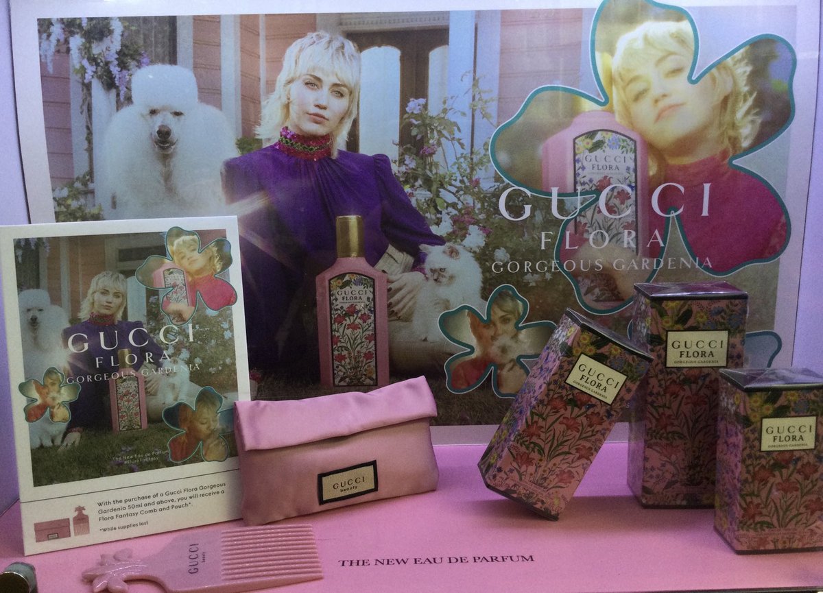 Gucci Flora - Gorgeous Gardenia 🌸🌸🌸
Beautiful notes of pear blossom -Jasmine -Gardenia -Brown sugar -and Patchouli 💕💕💕
Feminine and desirable #gucci #floral #mileycyrus