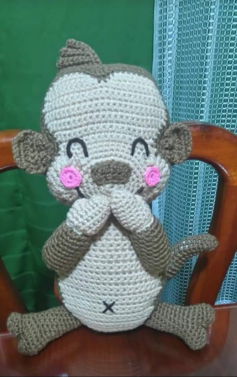 Te elaboro el #amigurumi que desees de tu personaje favorito
 #muñecotejido #hechoamano #tejidoacrochet #hechoconamor pueden visitar mi página de facebook y dar 👍
Dar click aqui👇 facebook.com/Baby-al-croche…
Les comparto mi diseño de monito,no cuento con patrón.