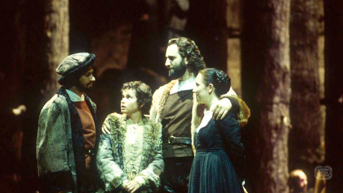 Rof_Pesaro's tweet photo. 📺 La produzione del 1995 di #GuillaumeTell del Rossini Opera Festival verrà trasmessa domani mattina alle 10:00 da @raicinque. L'opera è diretta da #GianluigiGelmetti alla testa della #RadioSinfonieorchesterStuttgart con la regia #PierLuigiPizzi
#ROFTell https://t.co/s57816HGST