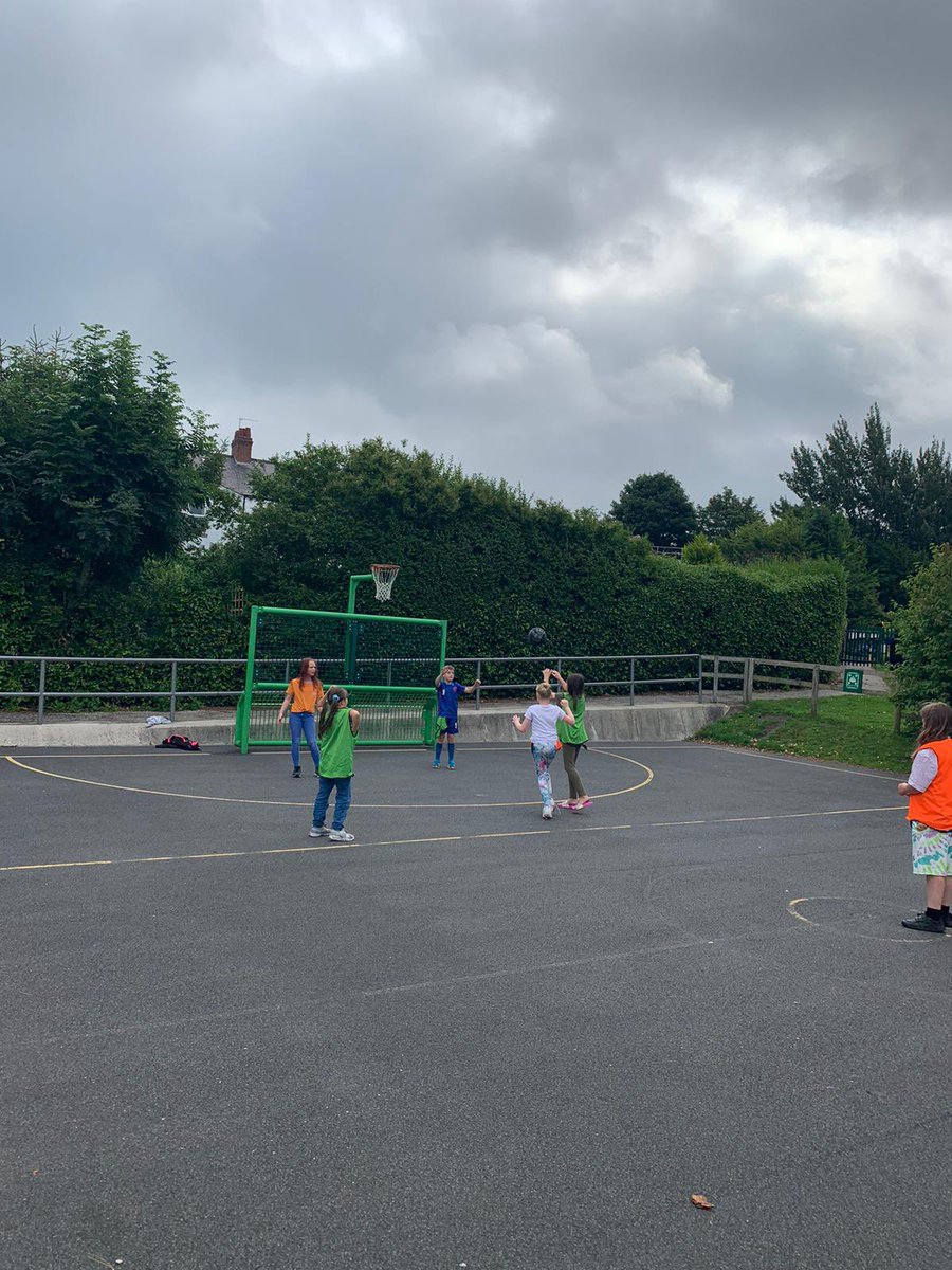 Some great Basketball 🏀 skills on show <a href="/Neston_Primary_/">Neston Primary</a> today! #Swoosh #Baller