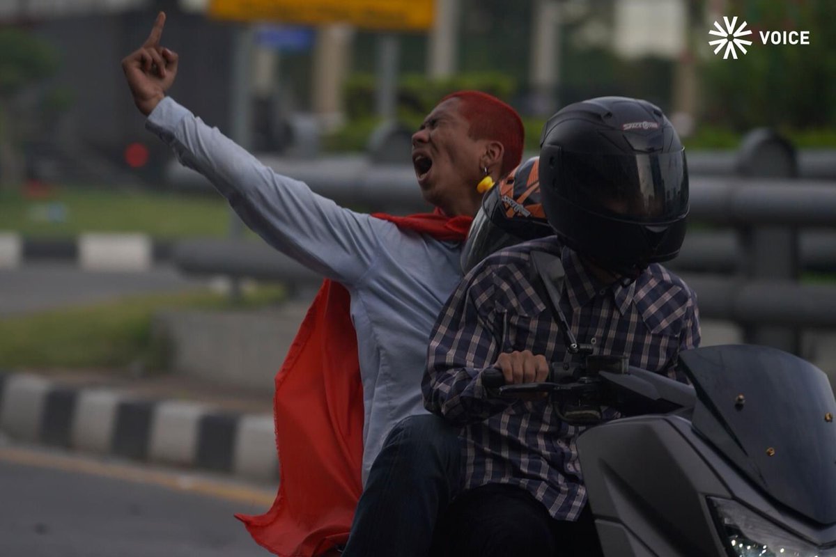 ชอบช่างภาพ ว๊อยซ์ทีวี

#ม็อบ10สิงหา