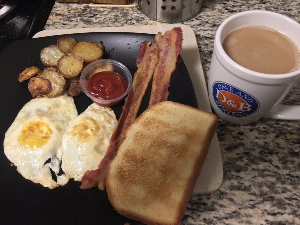 GrigLager's tweet image. Another morning with a copycat Oscar’s Breakfast Special from Carnation Cafe in #Disneyland. 

Did the potatoes right this time. #foodie #eatallthethings