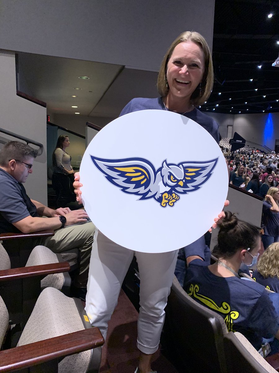 KristiPatton96's tweet photo. Excited to be an Owl and part of the PT family! ##SuccessCSISD https://t.co/6iXnAOCyLK