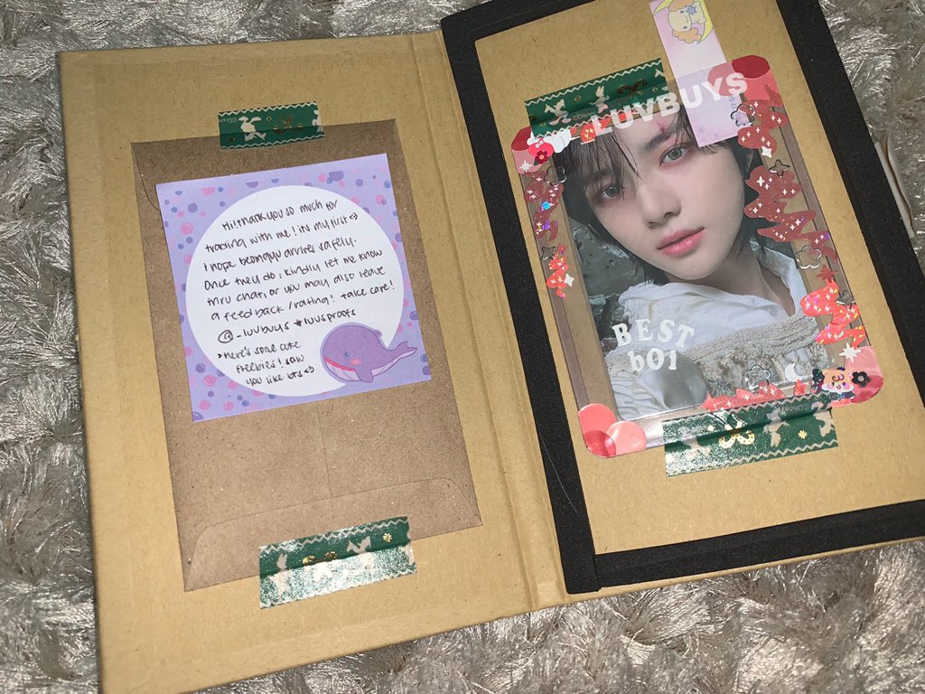 _luvbuys's tweet photo. #luvsproofs
ahh first ever trade!! can’t wait to get my hyuka pc in a few days <3 https://t.co/P44fsevR1x
