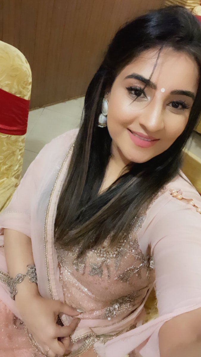 puneetriar04's tweet photo. ਕੁਝ ਉਸਦੀ ਆਕੜ ਸੀ ਤੇ ਕੁਝ ਮੇਰਾ ਗੁੱਸਾ ਸੀ … ਉਹ ਨਖਰੇ ਕਰਦਾ ਸੀ ਸੁਭਾਅ ਮੇਰਾ ਵੀ ਪੁੱਠਾ ਸੀ"😁 https://t.co/3naRVdjSK3