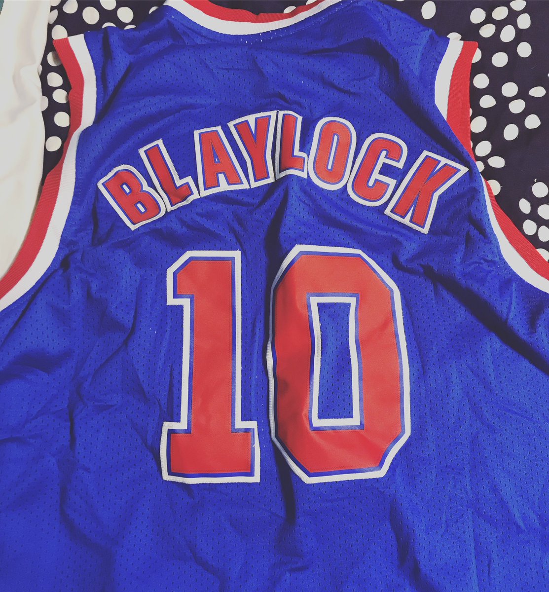 gtdebris's tweet photo. @PearlJam #pearljam #mookieblaylock https://t.co/6dBtLeKZKU