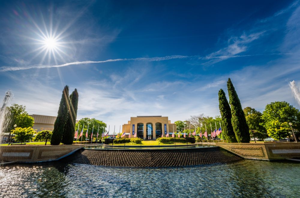 BJU_PR's tweet photo. Bob Jones University kicks off its 95th academic year Monday, Aug. 23, during the annual opening exercises at 7 p.m. in Founder’s Memorial Amphitorium.
https://t.co/mWBLTObYPZ
#OpeningExercises #95thAnniversary #yeahTHATgreenville #bjuedu https://t.co/J4HwkVvEYR