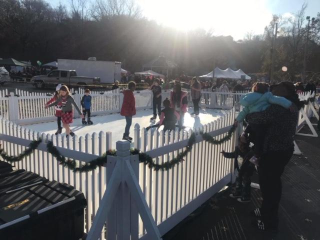 BybEvent's tweet image. Call us today to schedule your special events!  Fall Festivals, Holiday Light ups! Company Christmas parties, we have everything you need!
1-877-BYB-4FUN or visit our website, bybeventservices.com and fill out "Request A Proposal"
Don't wait until the last minute to reserve