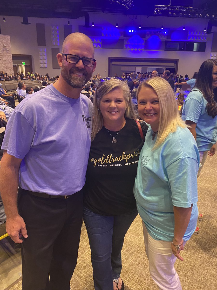 It was a family reunion! Literally! #BeTheOneLCISD #LCISDconvocation <a href="/LamarCISD/">Lamar CISD</a> <a href="/KLWilliams75/">Keith Williams</a> <a href="/hrwilliams210/">Heather Williams</a>