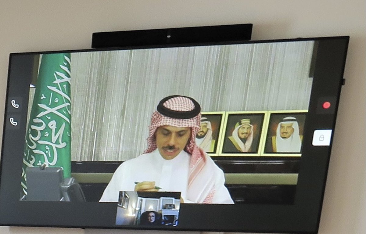 Norway and Saudi Arabia has signed an agreement on bilateral consultations. Look forward to constructive consultations. Thank you FM <a href="/FaisalbinFarhan/">فيصل بن فرحان</a> for valuable exchange on important regional issues, incl #Yemen. Expressed Norway’s concern about #HumanRights in #SaudiArabia.