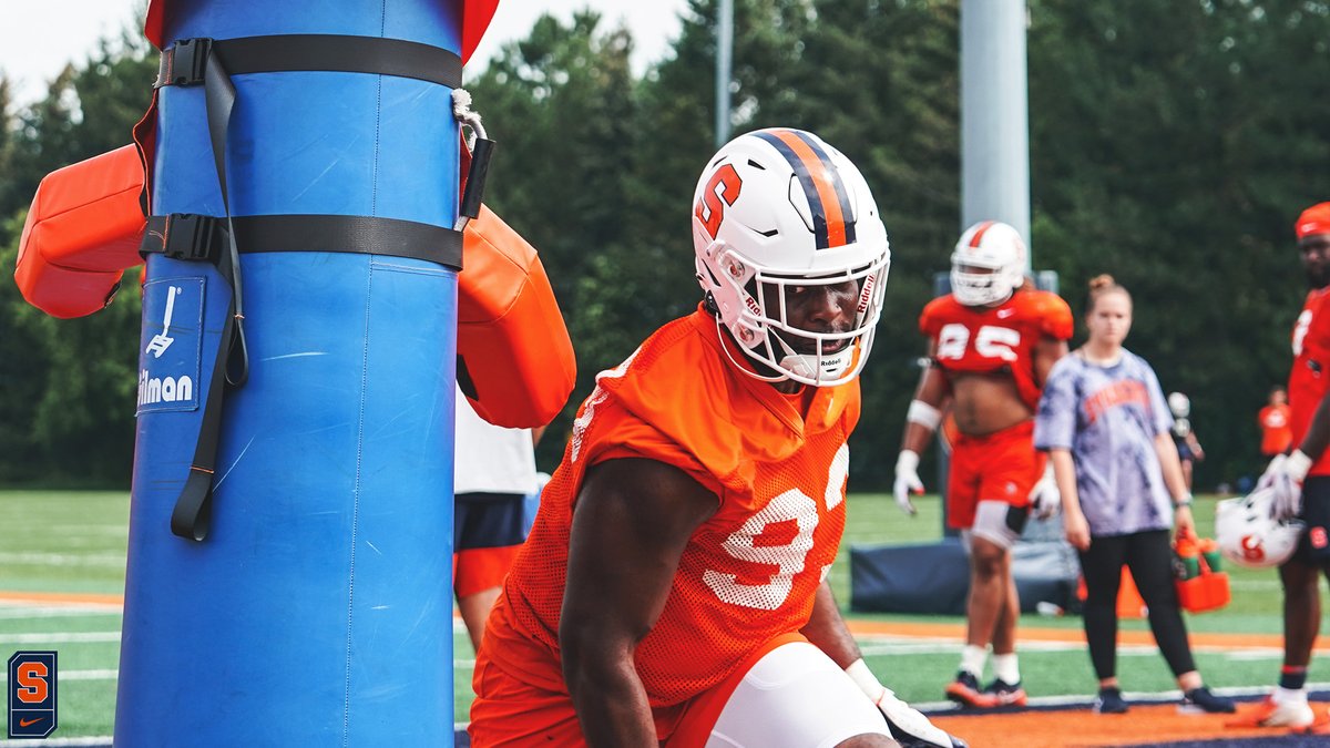 Lookin' like football out here.