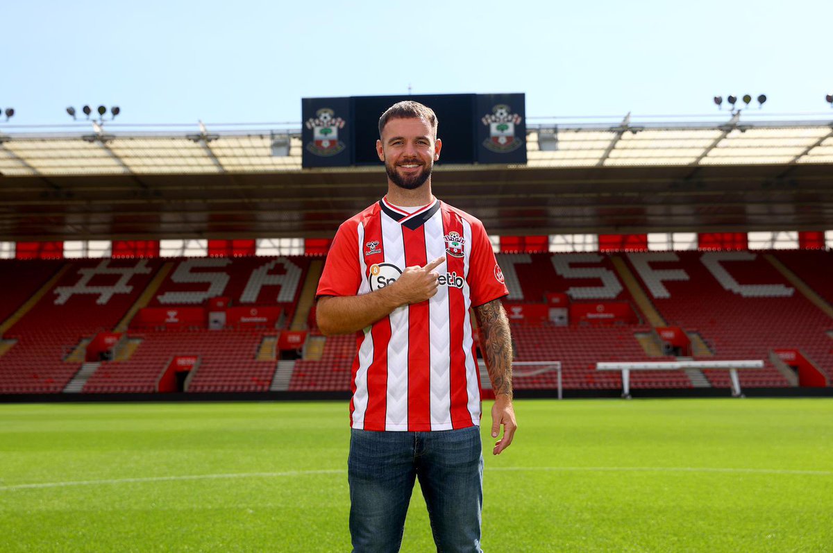 What an absolute privilege to sign with this fantastic and historic club. I am delighted to be a part of this team and cant wait for the hard work to begin. I am so determined to make a positive impact here and cannot wait to see you all at Saint Marys! 🙌🏻❤️ <a href="/SouthamptonFC/">Southampton FC</a>
