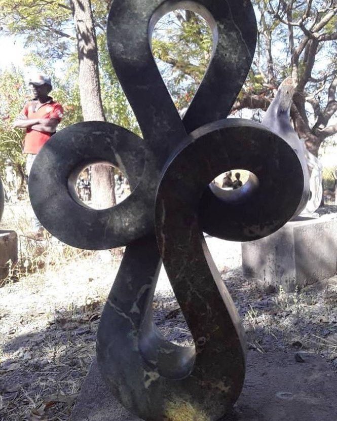 Jordan_Artworks's tweet photo. DAILY INVENTORY UPDATE: Abstract Sculpture🚨
Title: Aunkh
Cost: $2800
Size: Stanley Chanakira
Medium: Verdite
#sculpture #sculptureart #abstractsculpture #abstractart #abstractartist #art #smallartgallery #supportsmallbusinesses #artworks #taw #africandiaspora #homedecor https://t.co/BiNcirREP7