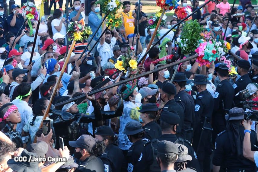 Fervor religioso y tradiciones culturales destacan en el regreso a las Sierritas de #VivaSantoDomingo de #Managua #NicaraguaLinda  #10Agosto