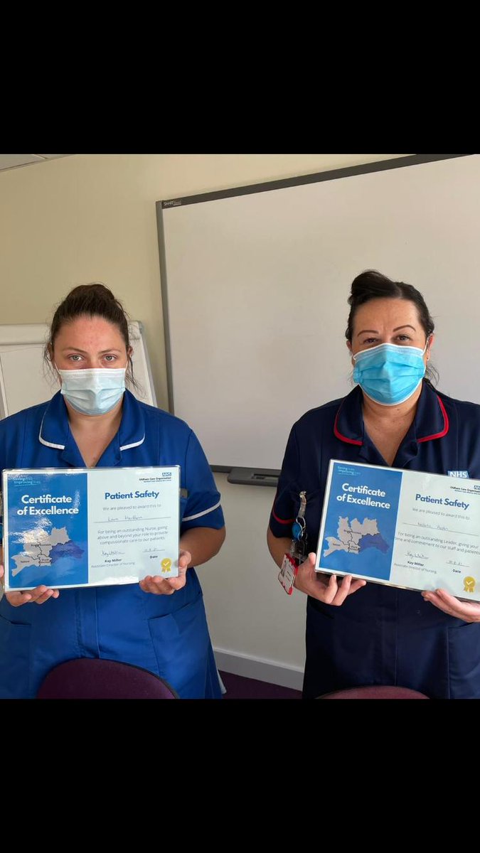 SouthCluster's tweet photo. Huge well done to these two for their certificates for going above and beyond with a patient 💙 superstars at South Cluster @Natalie39291172 @NCAlliance_NHS @Paula_Baker1 @kaymiller72 https://t.co/8PHlGXRaCs