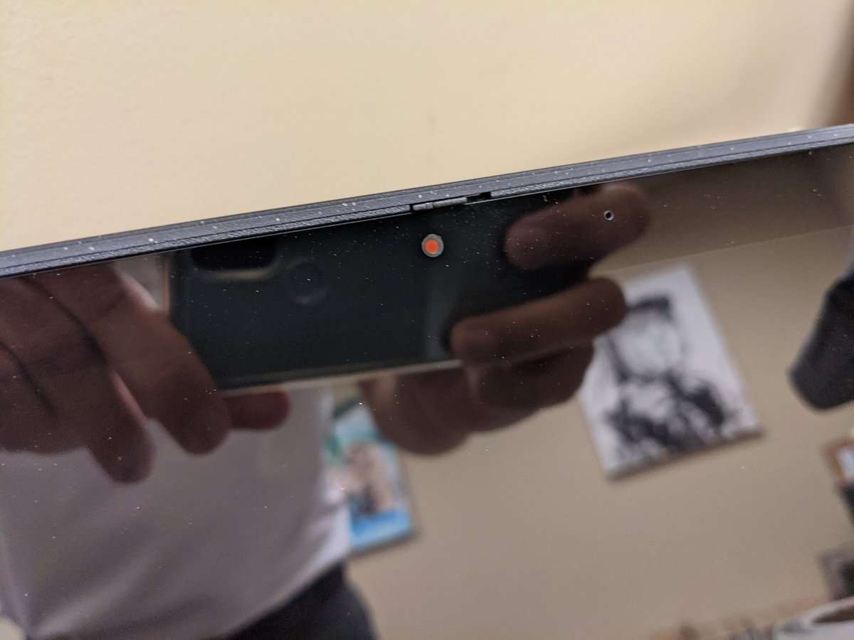 ChromebookChris's tweet photo. New Lenovo 500e G3 that is 54% faster than the G2? Yes please! Also the return of HDMI and the addition of a camera privacy shield which is on all G3 Chromebooks for EDU! #chromebook https://t.co/h511iYkoRe