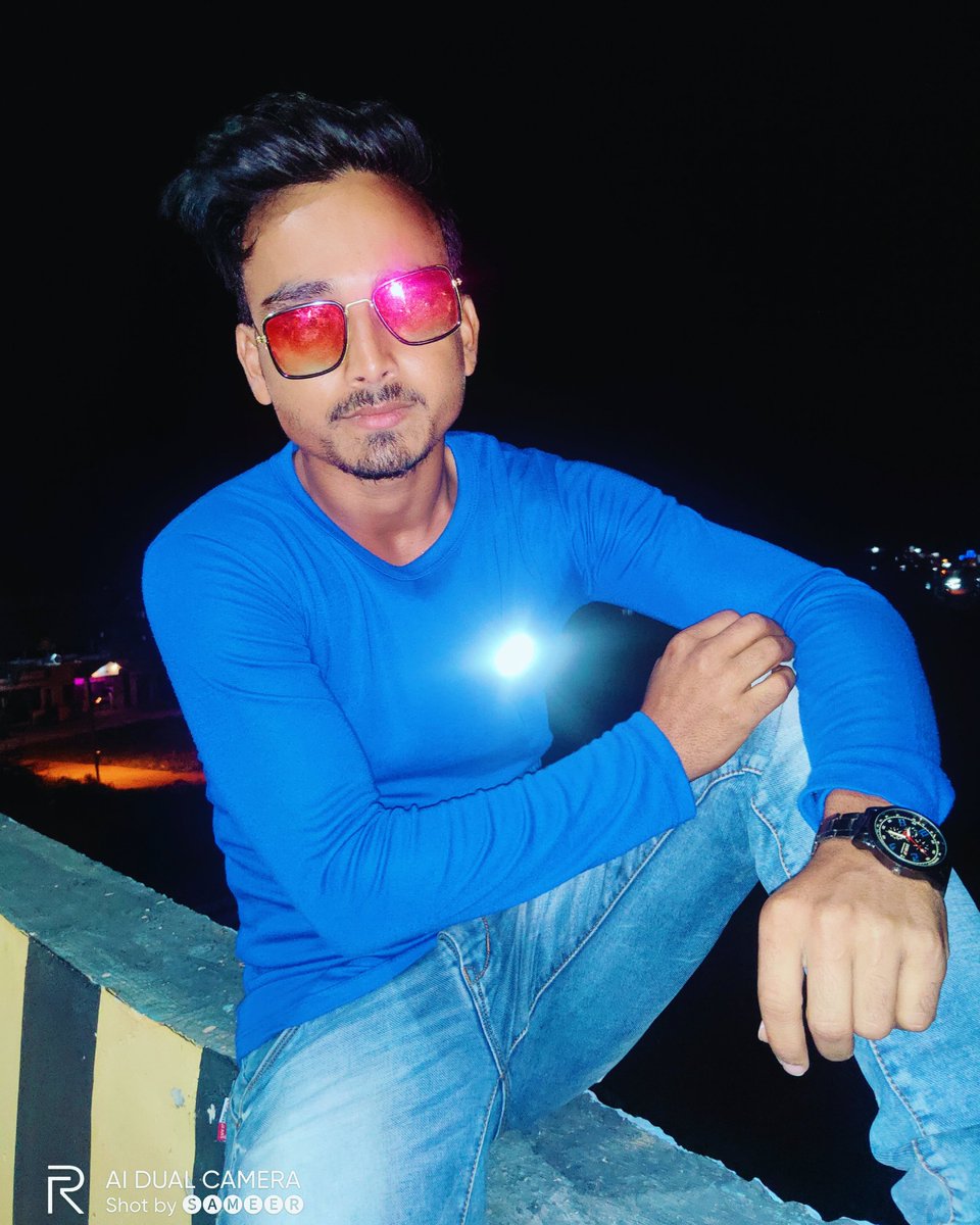 MdAbrar05's tweet photo. Hi Friends Happy Islamic New Year 🤲🌙🌙 https://t.co/goG5hy9pGx